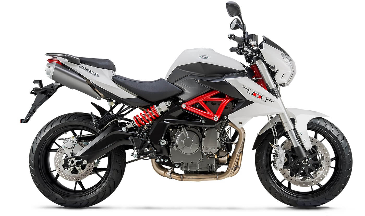 Benelli 600i on rent in Bangalore